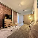 Industrial Feeling In A Quiet Location Apartman