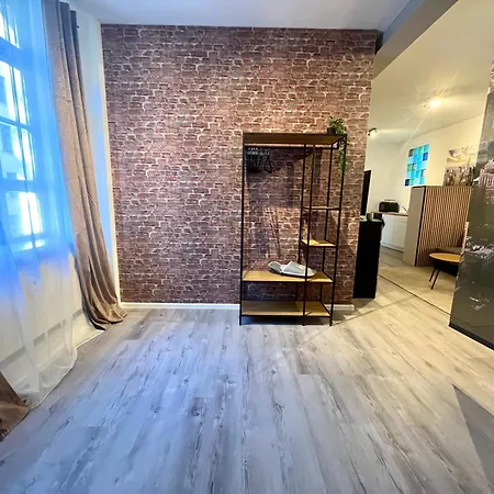 Industrial Feeling In A Quiet Location Appartement